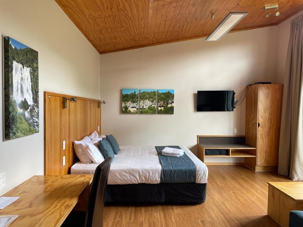 Waitomo Lodge Te Kuiti Exterior photo
